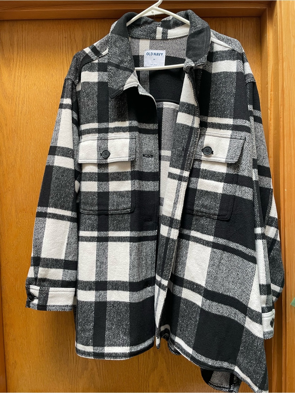 Old Navy black white plaid shacket 3x